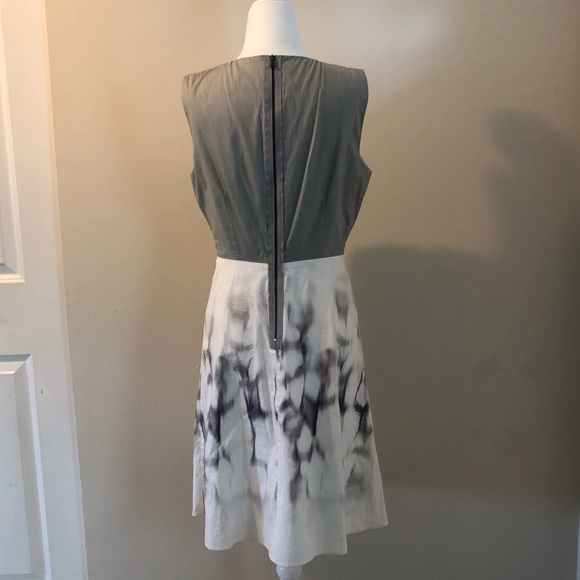 T Tahari Dress 8 - Picture 6 of 8